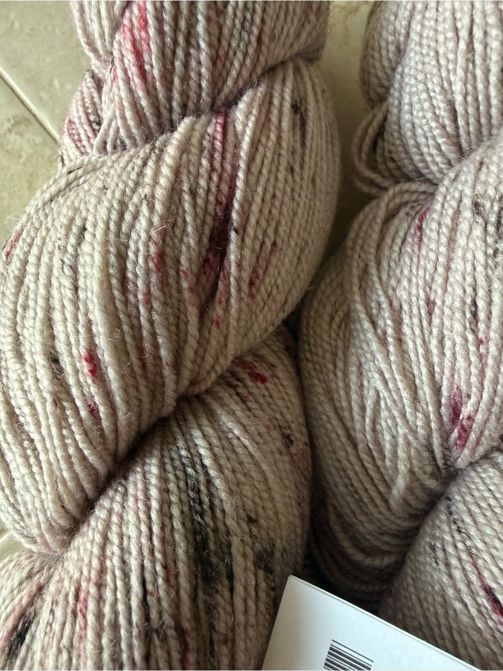Hawthorne Fingering Weight Yarn in Berry Smoothie Speckle - Picture 5 of 5